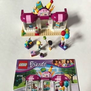 Lego Friends Heartlake Party Shop